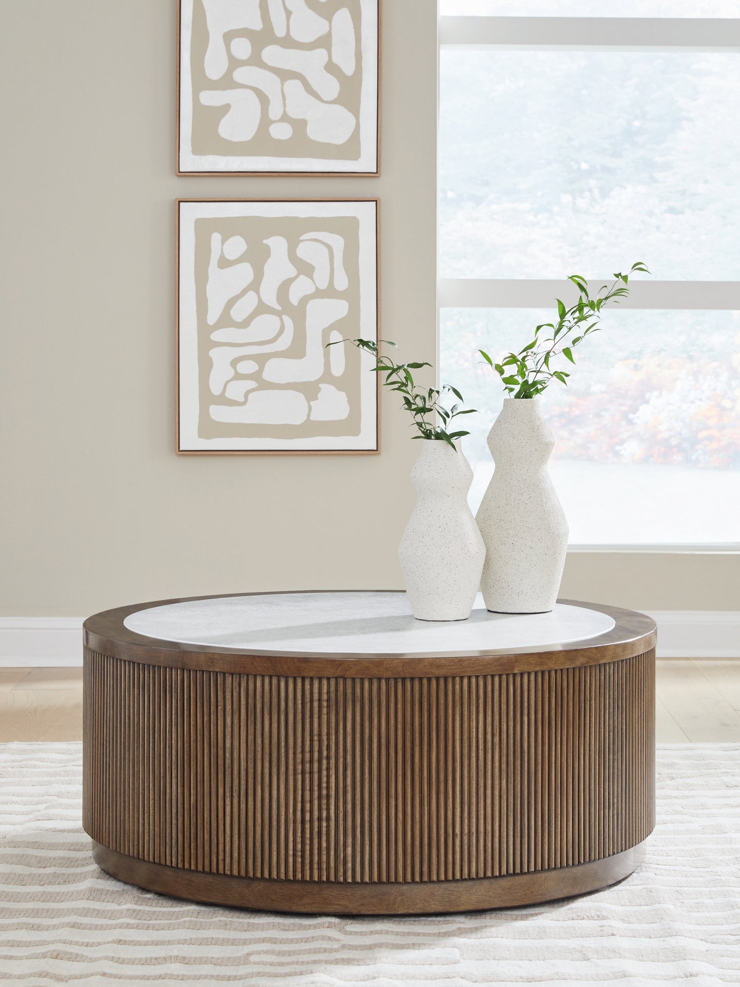 Ocala Furniture Outlet - Ashley Furniture - Hadonna Coffee Table - Round Cocktail Table - T658-8