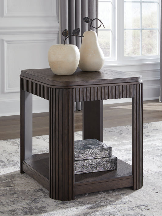 Ocala Furniture Outlet - Ashley Furniture - Carlibrie End Table - Rectangular End Table / Warm Brown - T700-3
