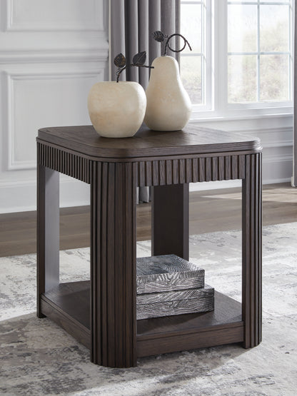 Ocala Furniture Outlet - Ashley Furniture - Carlibrie End Table - Rectangular End Table / Warm Brown - T700-3