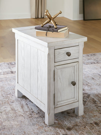 Ocala Furniture Outlet - Ashley Furniture - Robbinsdale Chairside End Table - Chair Side End Table - T729-7