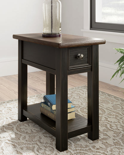 Ocala Furniture Outlet - Ashley Furniture - Tyler Creek Chairside End Table - Chair Side End Table / Grayish Brown/Black - T736-107
